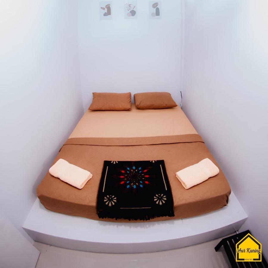 Aur Kuning Hostel Syariah Букиттинги Экстерьер фото