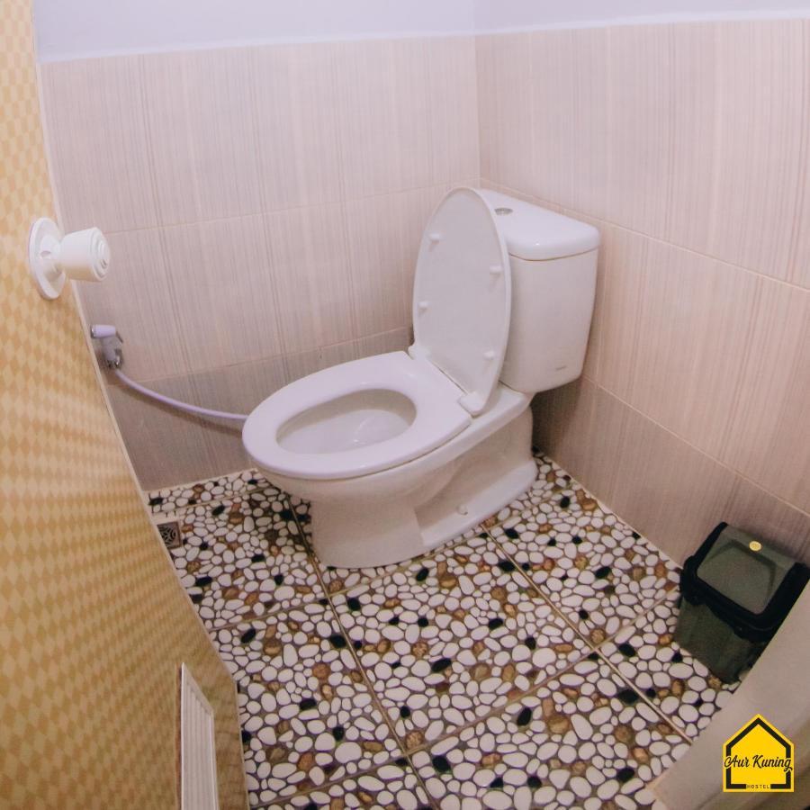 Aur Kuning Hostel Syariah Букиттинги Экстерьер фото